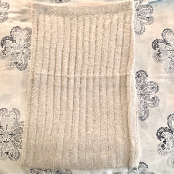 Cozy Sweater Knit Skirt- M - Picture 4 of 6